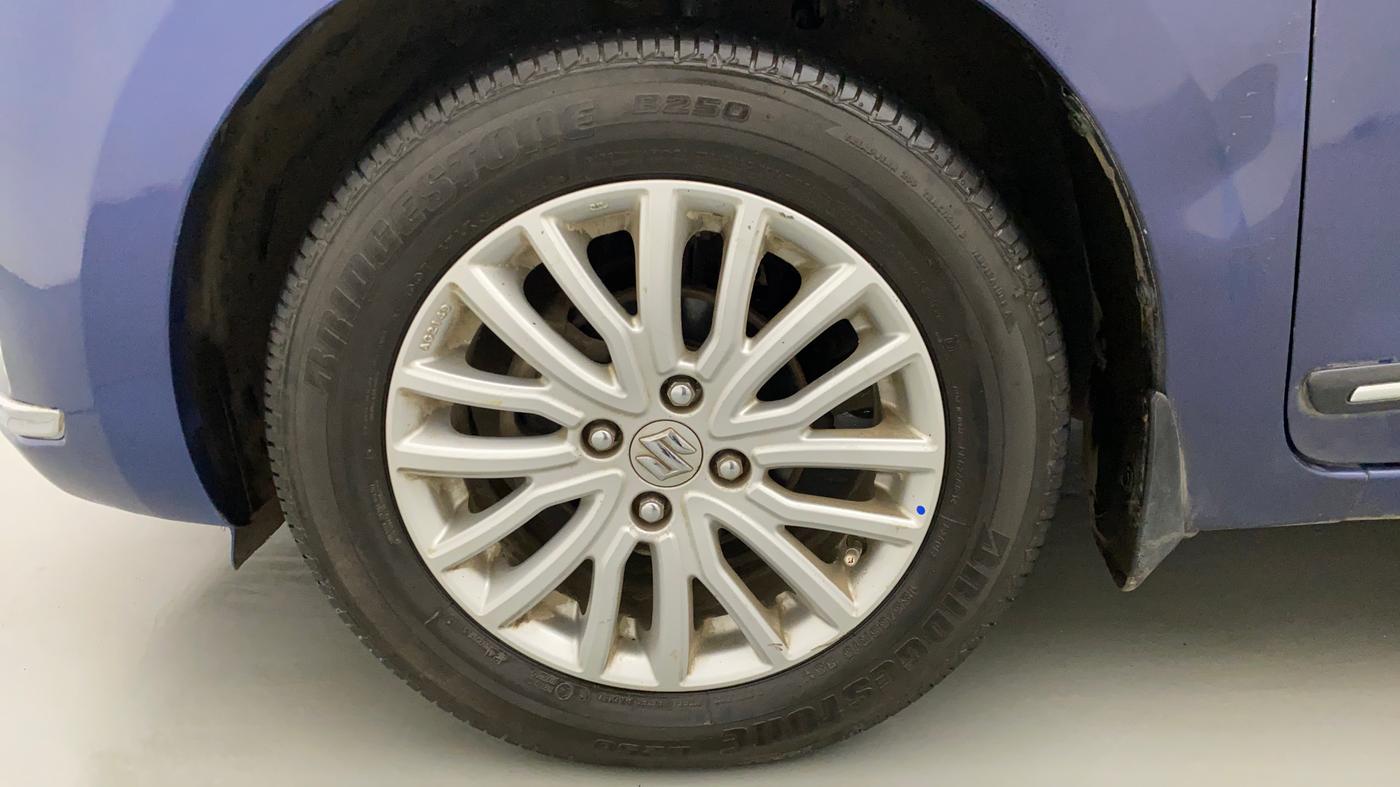 2018 Maruti Dzire ZXI, Petrol, Manual, 1,06,701 km, Left Front Wheel