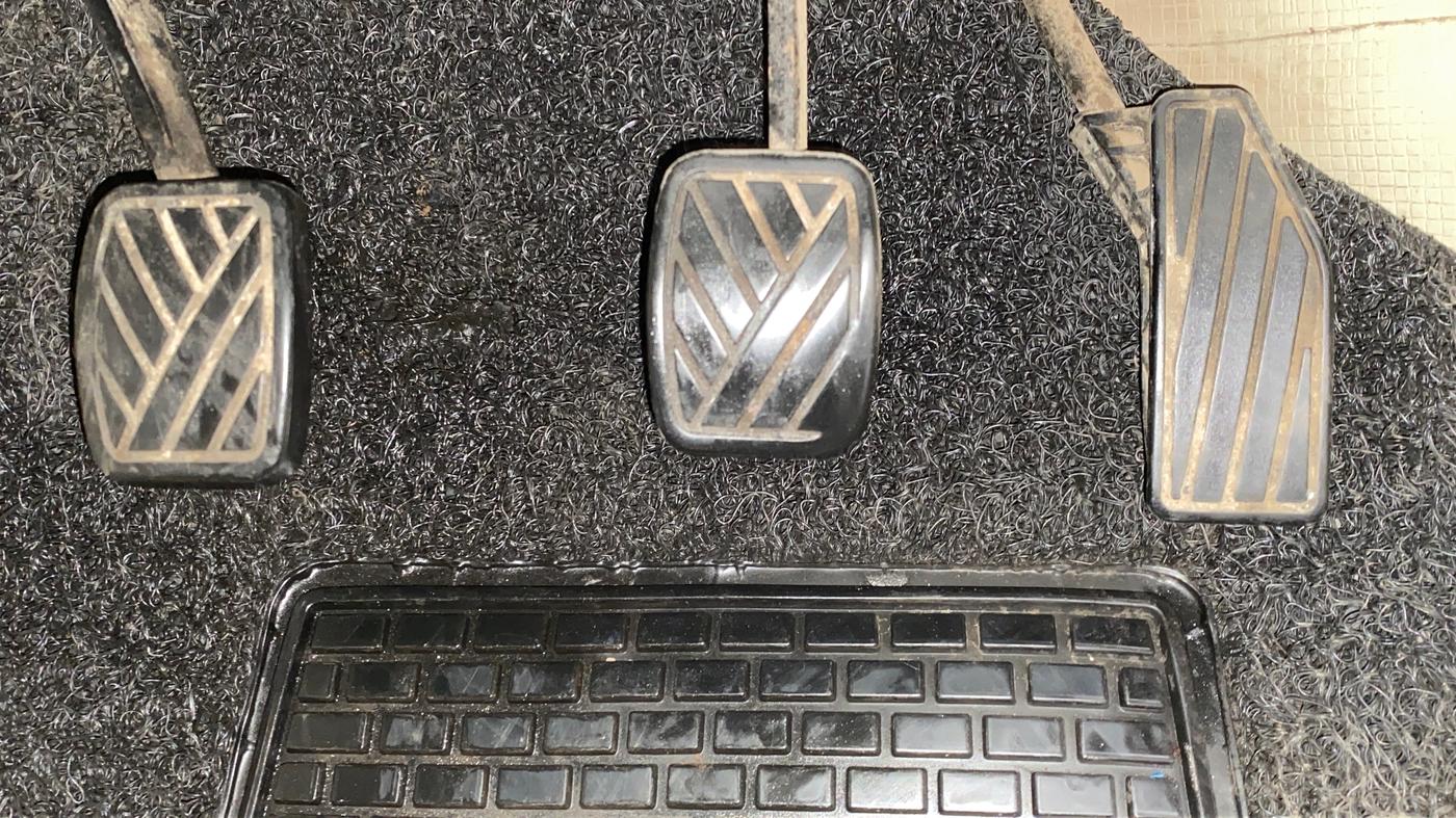 2018 Maruti Dzire ZXI, Petrol, Manual, 1,06,701 km, Pedals