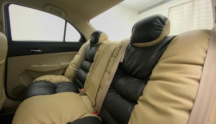 2018 Maruti Dzire ZXI, Petrol, Manual, 1,06,701 km, Right Side Rear Door Cabin