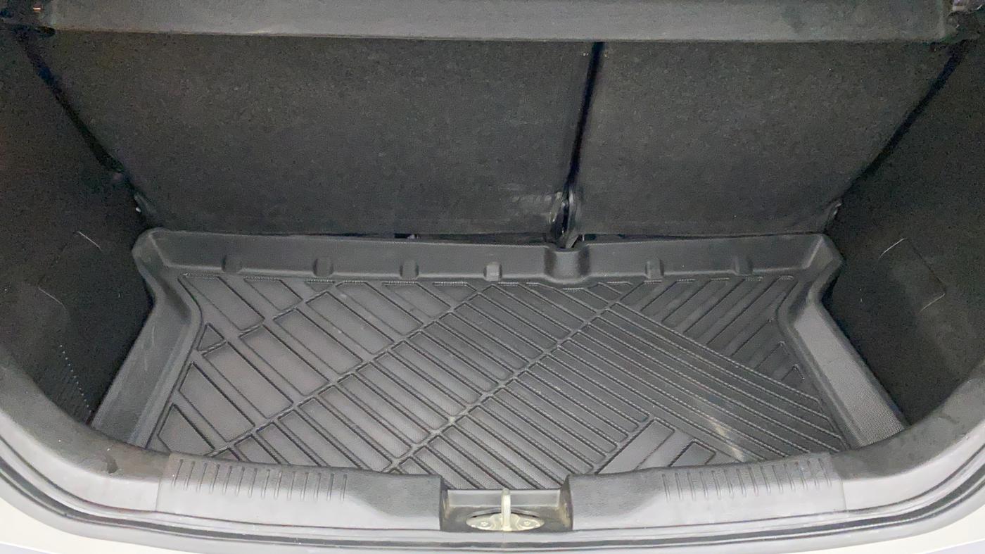 2022 Maruti IGNIS ZETA 1.2, Petrol, Manual, 1,164 km, Boot Inside