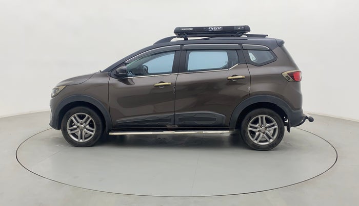 2022 Renault TRIBER RXZ DUAL TONE, Petrol, Manual, 23,295 km, Left Side
