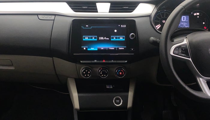 2022 Renault TRIBER RXZ DUAL TONE, Petrol, Manual, 23,295 km, Air Conditioner
