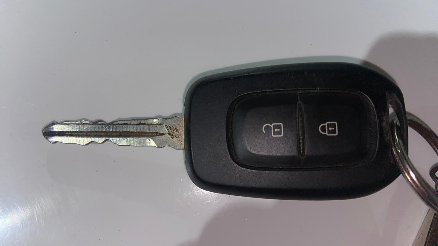 2021 Renault TRIBER RXT, Petrol, Manual, 39,336 km, Key Close Up