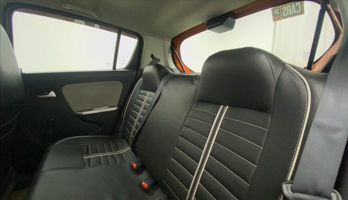 2018 Maruti Alto K10 VXI (O), Petrol, Manual, 35,329 km, Right Side Rear Door Cabin