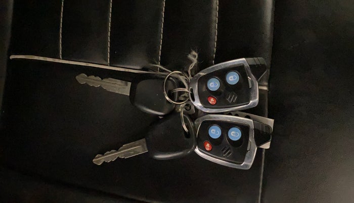 2020 Maruti Swift LXI, Petrol, Manual, 46,306 km, Key Close Up