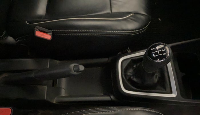 2020 Maruti Swift LXI, Petrol, Manual, 46,306 km, Gear Lever