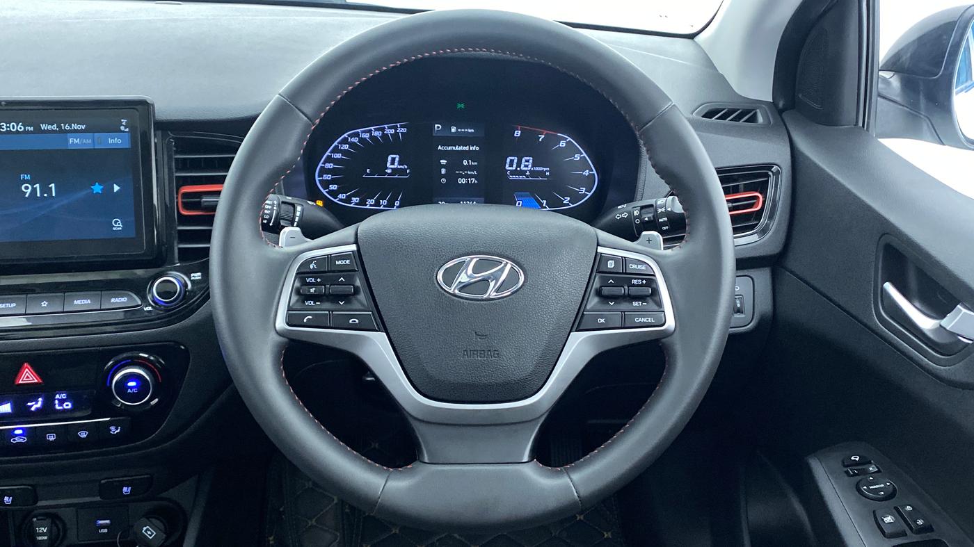 2022 Hyundai Verna SX (O)1.0 TURBO DCT, Petrol, Automatic, 11,885 km, Steering Wheel Close Up