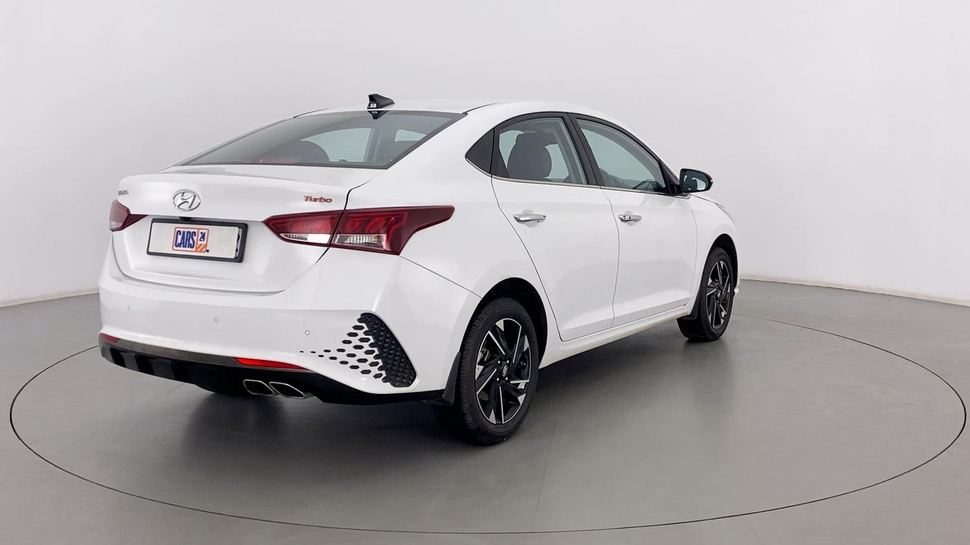2022 Hyundai Verna SX (O)1.0 TURBO DCT, Petrol, Automatic, 11,885 km, Right Back Diagonal