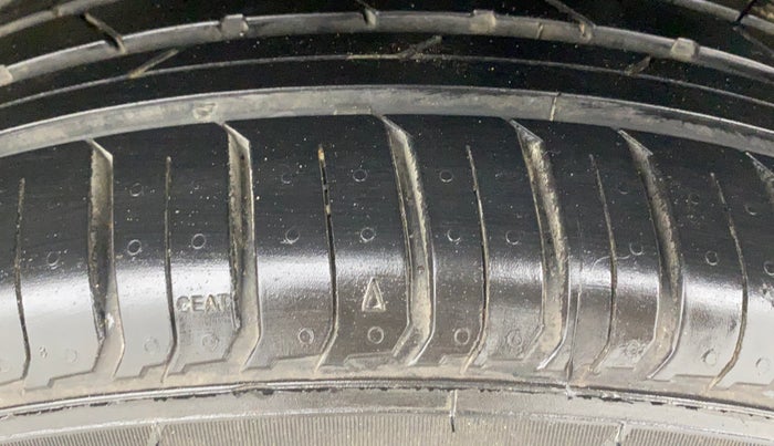 2022 Tata NEXON XM PLUS SUNROOF PETROL, Petrol, Manual, 38,973 km, Left Rear Tyre Tread