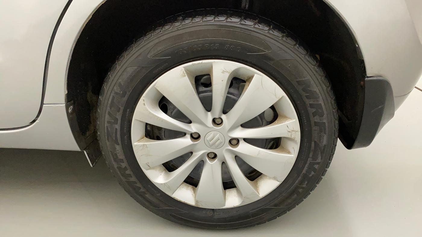 2015 Maruti Baleno DELTA DIESEL 1.3, Diesel, Manual, 48,213 km, Left Rear Wheel