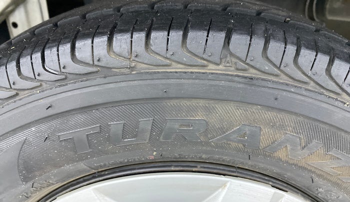2018 Maruti Alto 800 LXI, Petrol, Manual, 30,045 km, Left Rear Tyre Tread