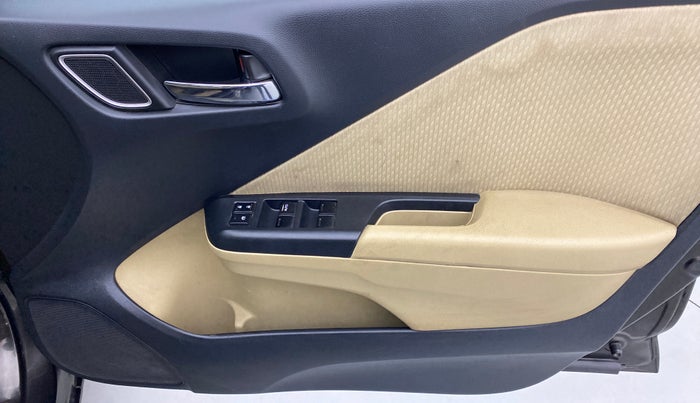 2017 Honda City V MT PETROL, Petrol, Manual, 57,411 km, Driver Side Door Panels Control