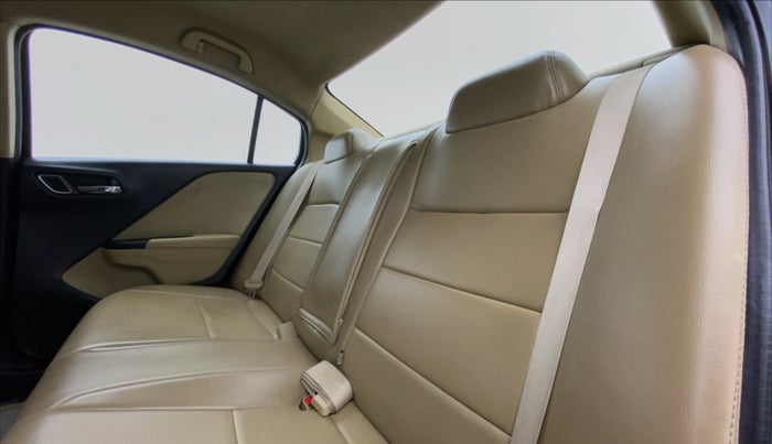 2017 Honda City V MT PETROL, Petrol, Manual, 57,411 km, Right Side Rear Door Cabin