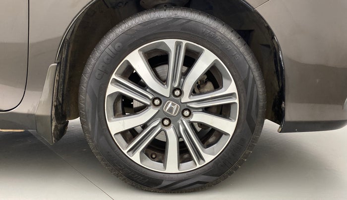 2017 Honda City V MT PETROL, Petrol, Manual, 57,411 km, Right Front Wheel