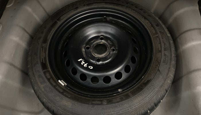 2017 Hyundai Xcent SX 1.2, Petrol, Manual, 26,172 km, Spare Tyre