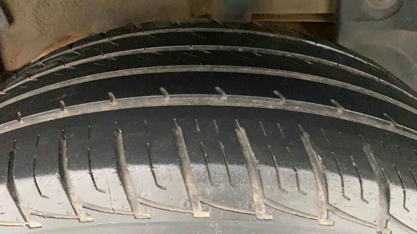 2017 Renault Duster RXL PETROL, Petrol, Manual, 68,505 km, Left Rear Tyre Tread