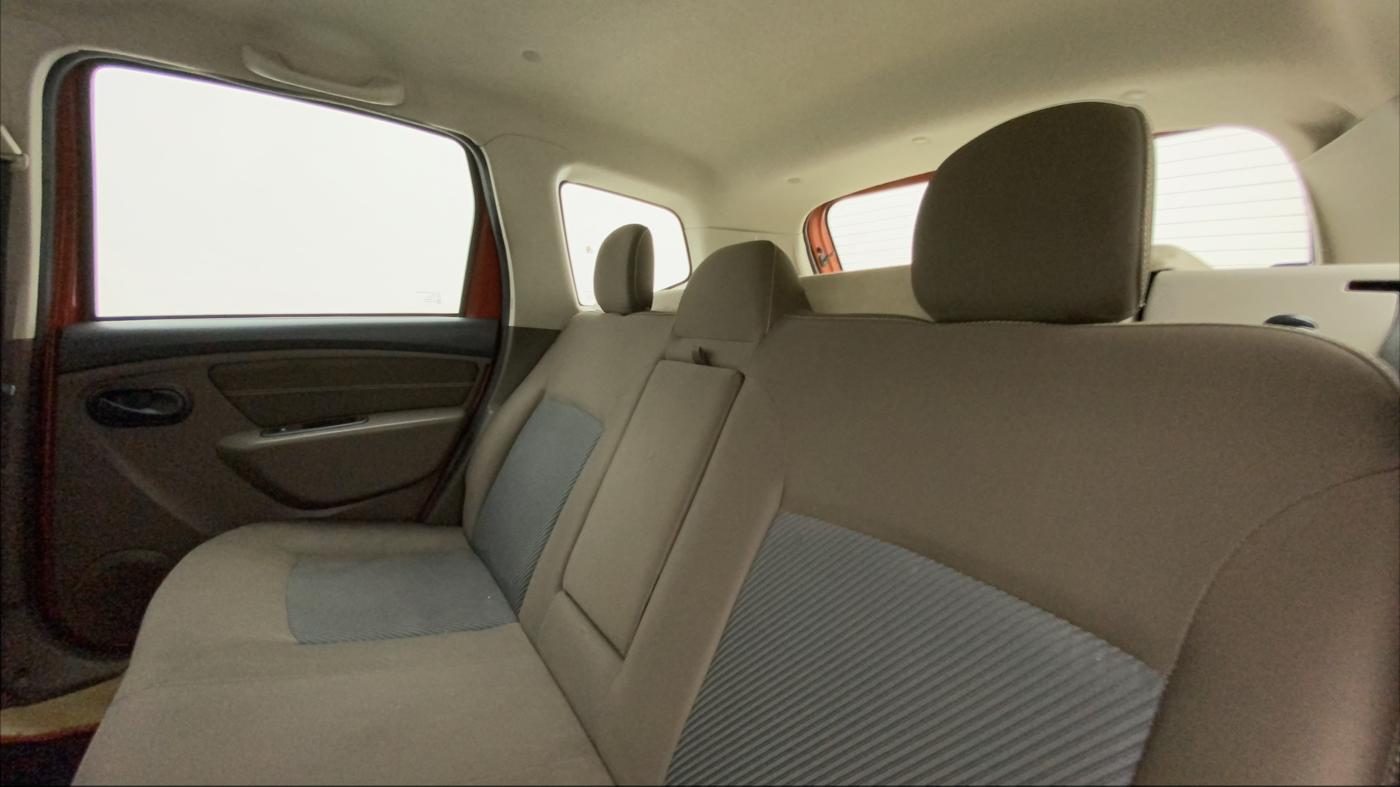 2017 Renault Duster RXL PETROL, Petrol, Manual, 68,505 km, Right Side Rear Door Cabin