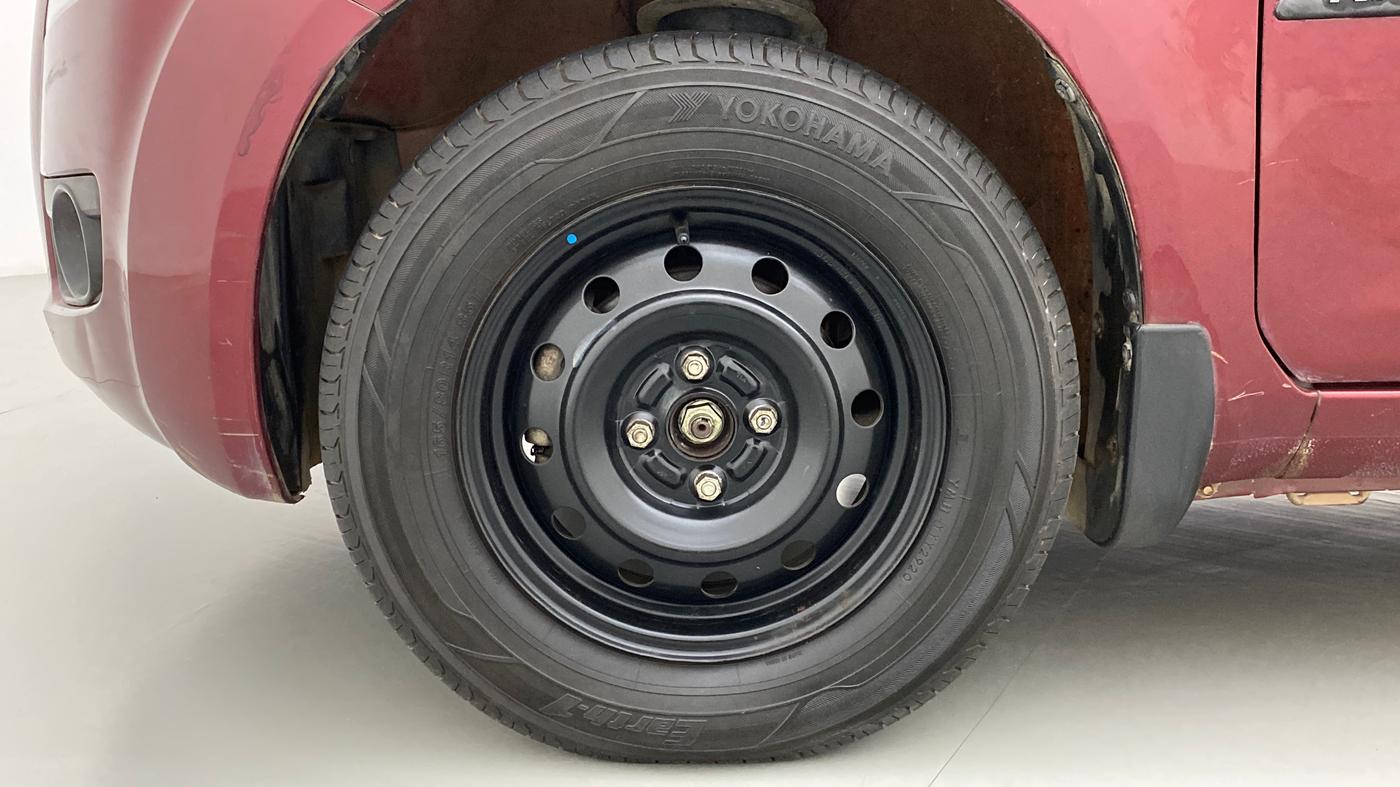 2010 Maruti Ritz VXI, Petrol, Manual, 44,344 km, Left Front Wheel