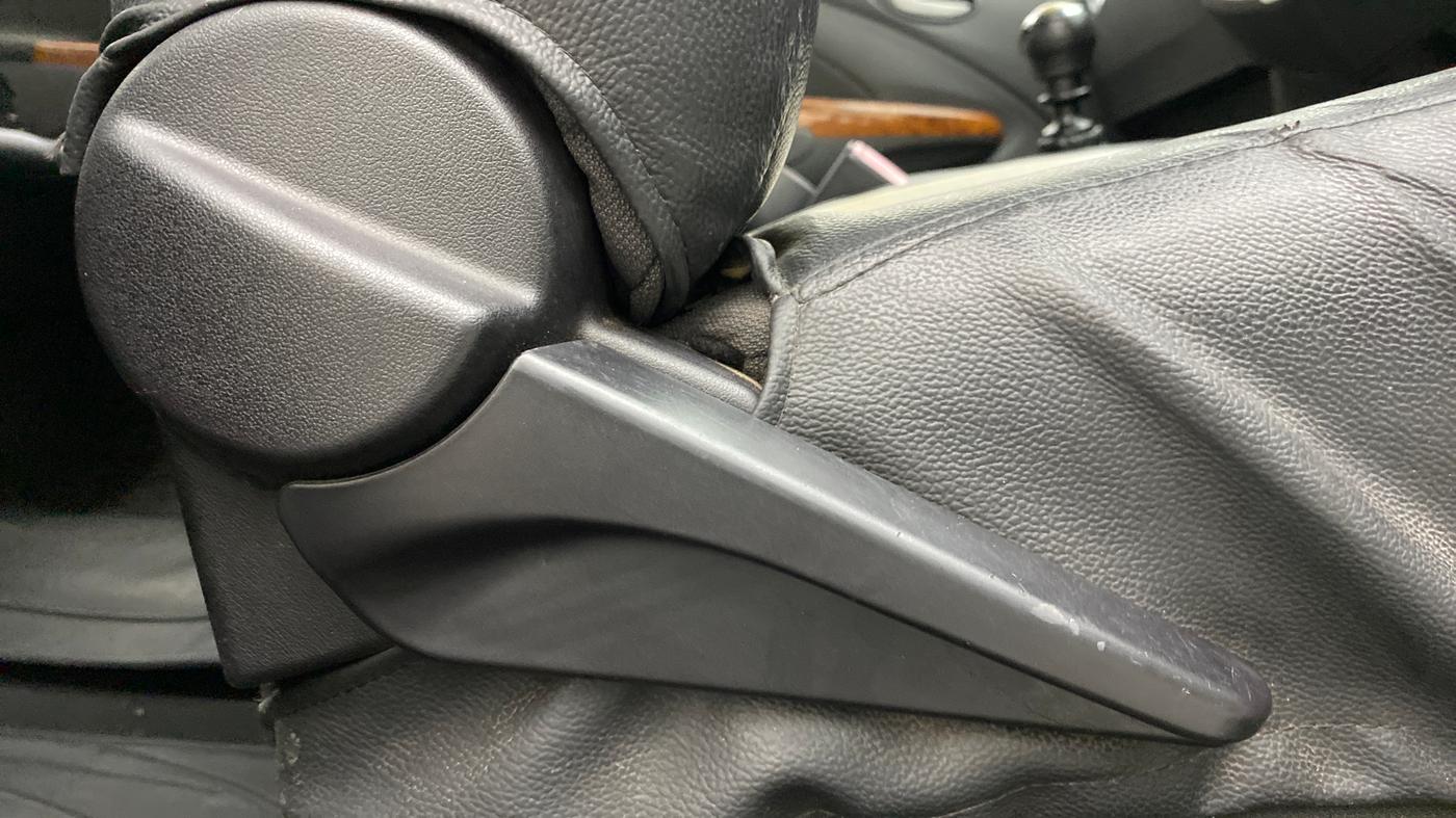 2012 Toyota Etios VD, Diesel, Manual, 95,842 km, Driver Side Adjustment Panel