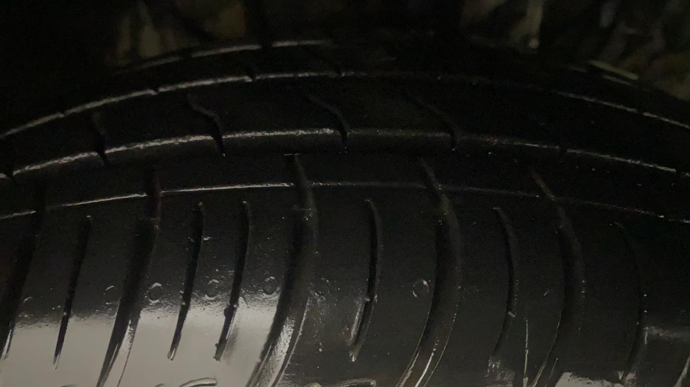 2024 Tata Tiago XT RHYTHM PETROL, Petrol, Manual, 1,773 km, Right Front Tyre Tread