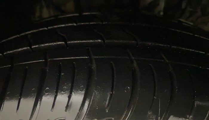 2024 Tata Tiago XT RHYTHM PETROL, Petrol, Manual, 1,773 km, Right Front Tyre Tread