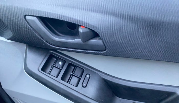 2024 Tata Tiago XT RHYTHM PETROL, Petrol, Manual, 1,773 km, Driver Side Door Panels Control