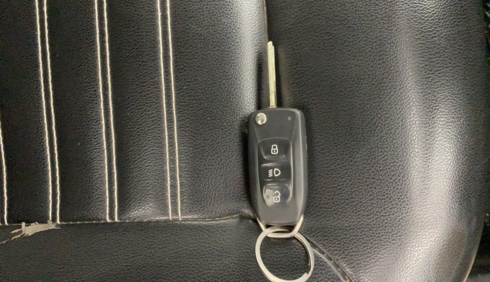 2020 Tata Tiago XZ PLUS PETROL, Petrol, Manual, 86,516 km, Key Close Up