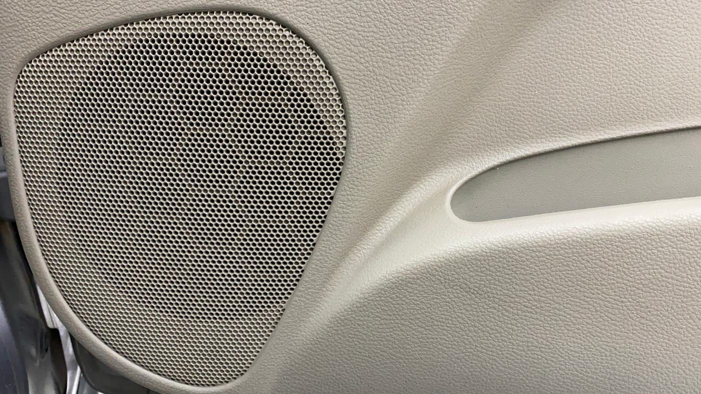2016 Maruti Celerio VXI AMT (O), Petrol, Automatic, 15,807 km, Speaker