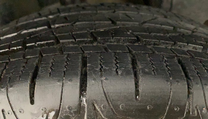 2019 Jeep Compass SPORT PLUS 1.4 PETROL, Petrol, Manual, 24,495 km, Left Rear Tyre Tread