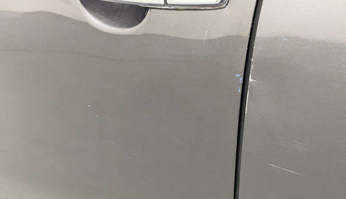 2017 Maruti Baleno ALPHA PETROL 1.2, Petrol, Manual, 46,223 km, Front passenger door - Minor scratches