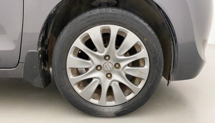 2017 Maruti Baleno ALPHA PETROL 1.2, Petrol, Manual, 46,223 km, Right Front Wheel
