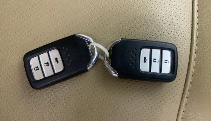 2018 Honda City 1.5L I-VTEC V MT, Petrol, Manual, 63,901 km, Key Close Up