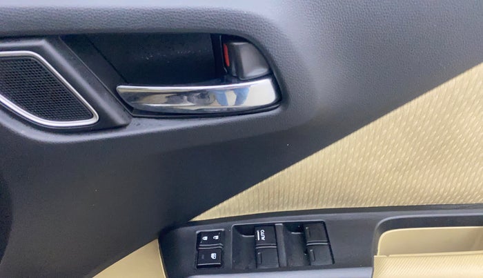 2018 Honda City 1.5L I-VTEC V MT, Petrol, Manual, 63,901 km, Driver Side Door Panels Control