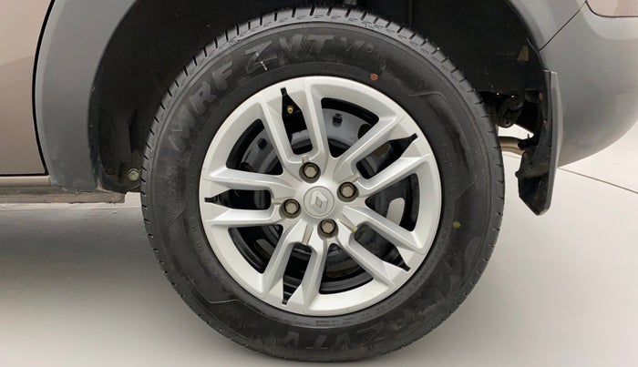 2021 Renault TRIBER RXL MT, Petrol, Manual, 15,552 km, Left Rear Wheel