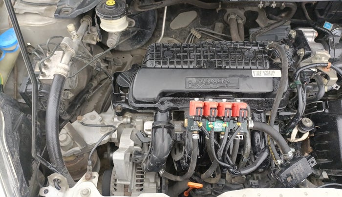 2014 Honda Amaze 1.2L I-VTEC VX AT, CNG, Automatic, 1,00,302 km, Engine View - Right
