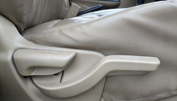 2014 Honda Amaze 1.2L I-VTEC VX AT, CNG, Automatic, 1,00,302 km, Driver Side Adjustment Panel