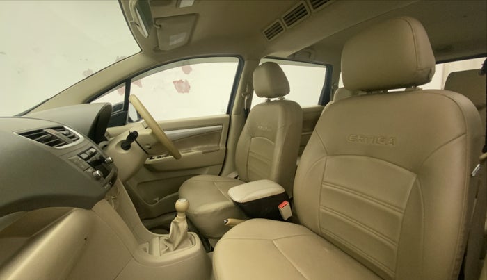 2013 Maruti Ertiga ZXI, Petrol, Manual, 72,826 km, Right Side Front Door Cabin