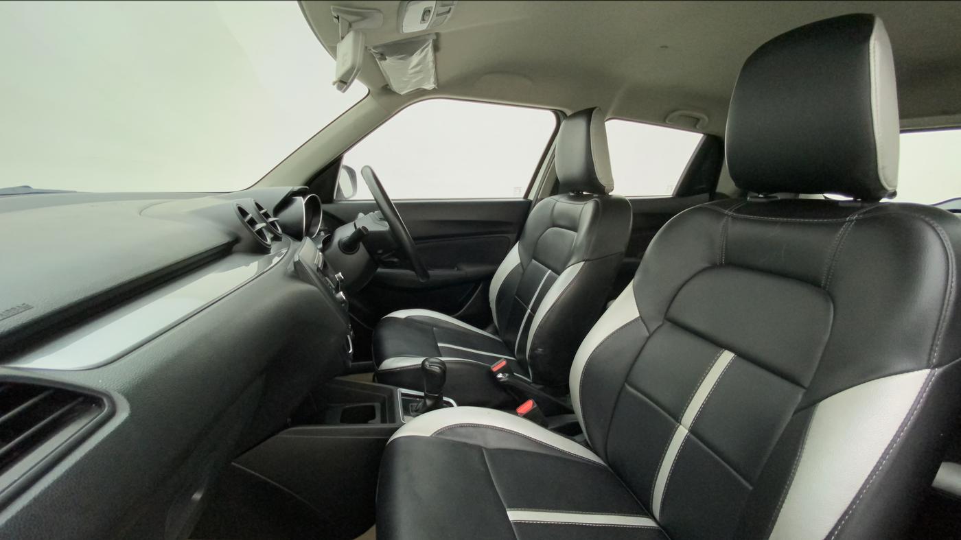 2018 Maruti Swift VXI AMT, Petrol, Automatic, 56,410 km, Right Side Front Door Cabin