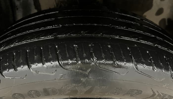 2023 Tata PUNCH ACCOMPLISHED DAZZLE SUNROOF CNG MT, CNG, Manual, 20,152 km, Right Front Tyre Tread