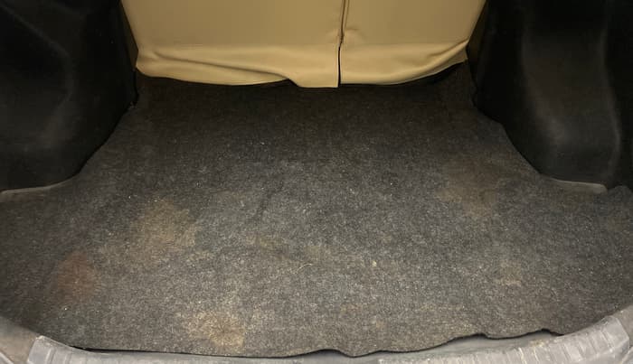 2018 Toyota YARIS VX MT, Petrol, Manual, 1,20,138 km, Boot Inside
