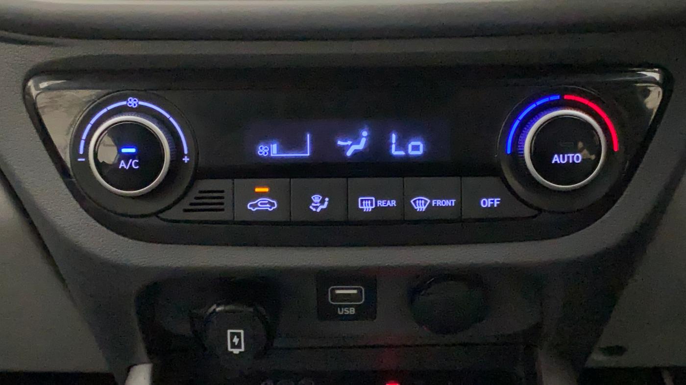2021 Hyundai GRAND I10 NIOS ASTA 1.2 KAPPA VTVT, Petrol, Manual, 37,372 km, Automatic Climate Control