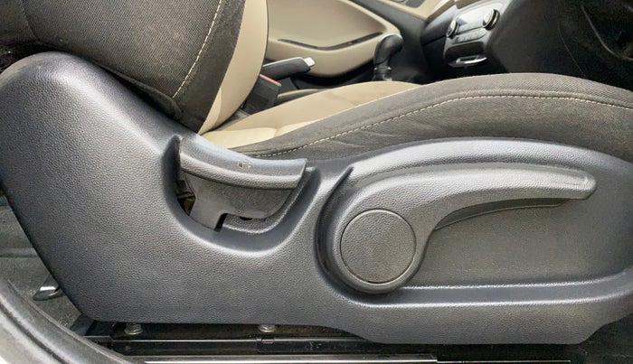 2015 Hyundai Elite i20 SPORTZ 1.2, Petrol, Manual, 18,421 km, Driver Side Adjustment Panel