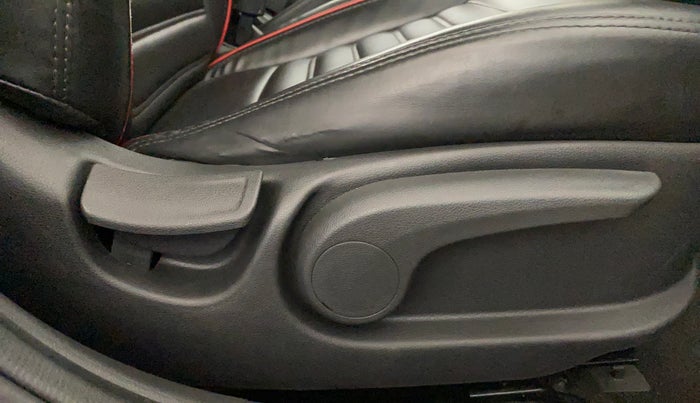 2021 Hyundai Verna SX 1.5 VTVT, Petrol, Manual, 66,101 km, Driver Side Adjustment Panel