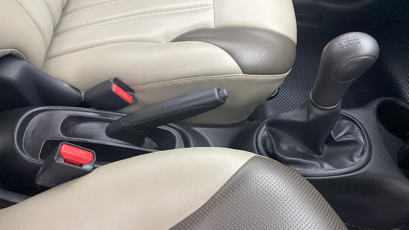 2018 Nissan Micra Active XV S, Petrol, Manual, 20,687 km, Gear Lever
