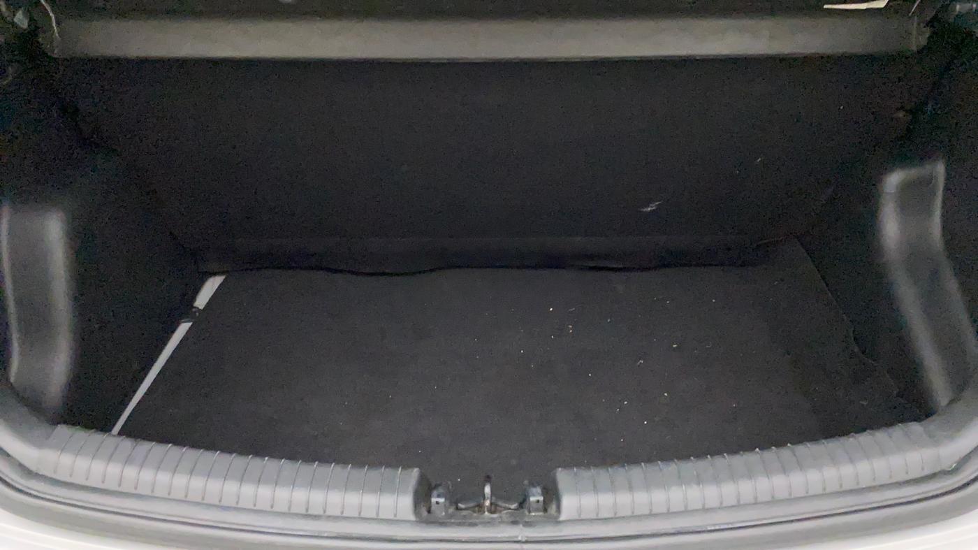 2018 Hyundai Grand i10 SPORTZ AT 1.2 KAPPA VTVT, Petrol, Automatic, 21,668 km, Boot Inside