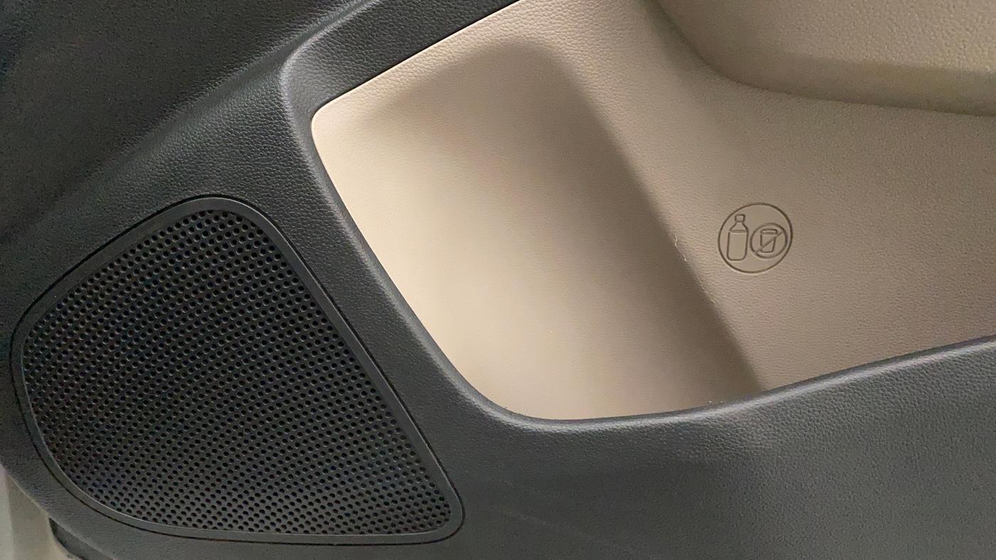2018 Hyundai Grand i10 SPORTZ AT 1.2 KAPPA VTVT, Petrol, Automatic, 21,668 km, Speaker