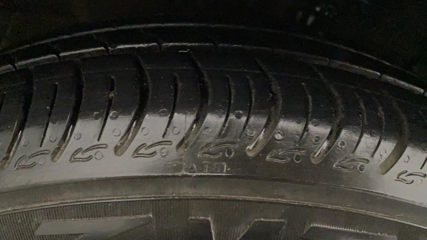 2018 Hyundai Grand i10 SPORTZ AT 1.2 KAPPA VTVT, Petrol, Automatic, 21,668 km, Right Rear Tyre Tread