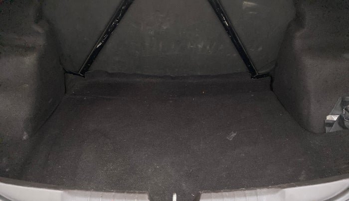 2017 Tata Zest XT QUADRAJET 90PS, Diesel, Manual, 43,938 km, Boot Inside View
