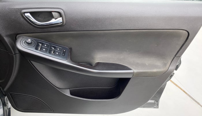 2017 Tata Zest XT QUADRAJET 90PS, Diesel, Manual, 43,938 km, Driver Side Door Panels Control