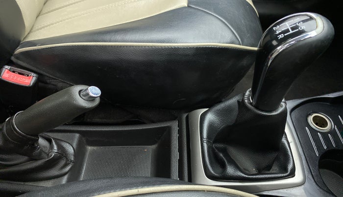 2017 Tata Zest XT QUADRAJET 90PS, Diesel, Manual, 43,938 km, Gear Lever